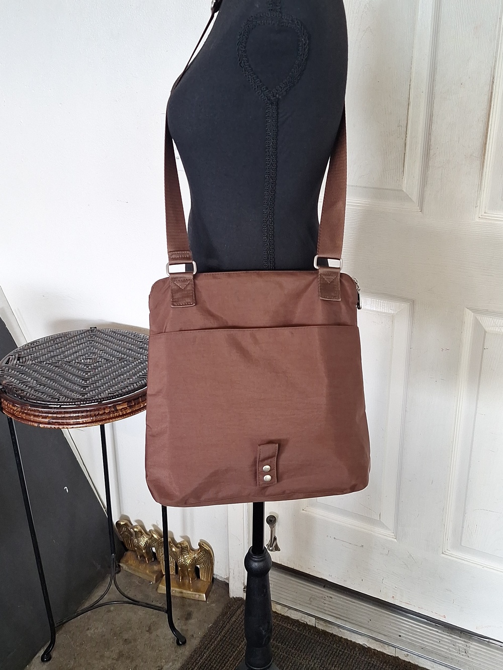 Baggallini Brown Crossbody Bag - Picture 4 of 13